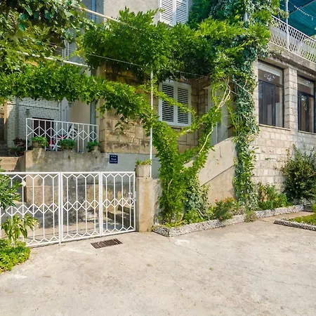 Apartment Friendly